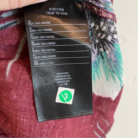 VOLCOM Hawaiian Floral Hibiscus Stampede Dress or Beach Cover - Picture 6 of 12